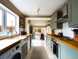 Kitchen- click for photo gallery